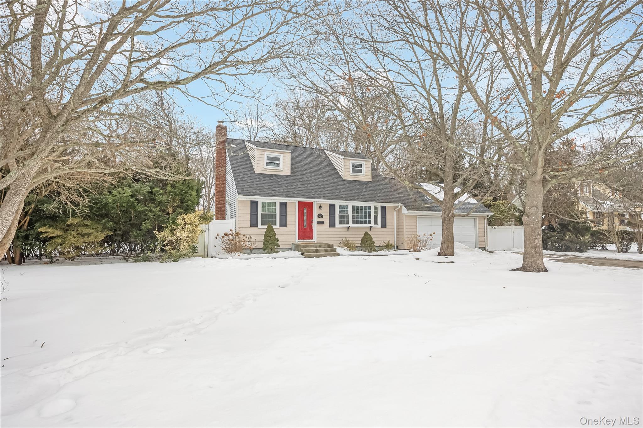 #2 photo, 360 Renee Drive, Bayport , NY 11705