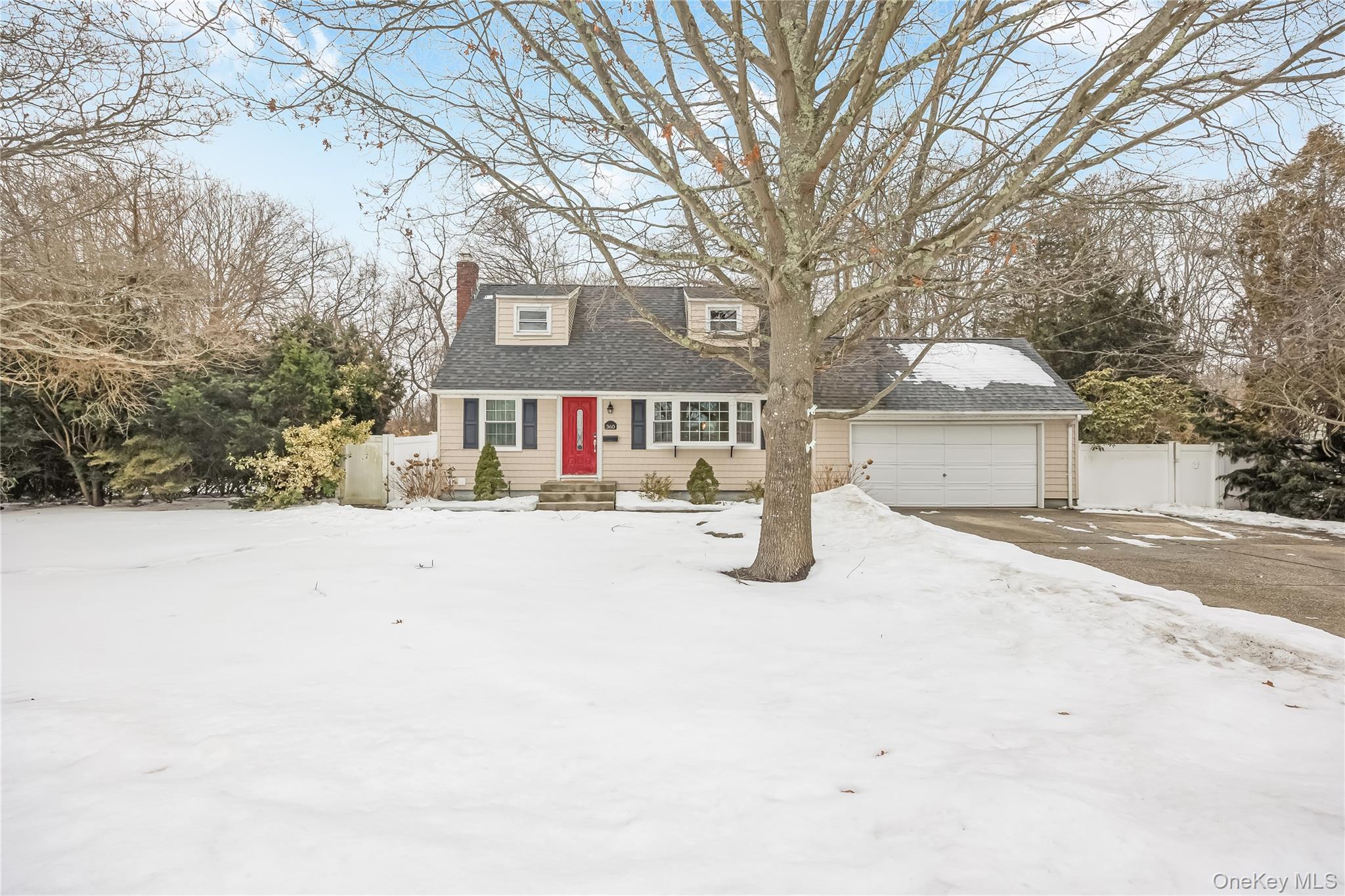 #3 photo, 360 Renee Drive, Bayport , NY 11705