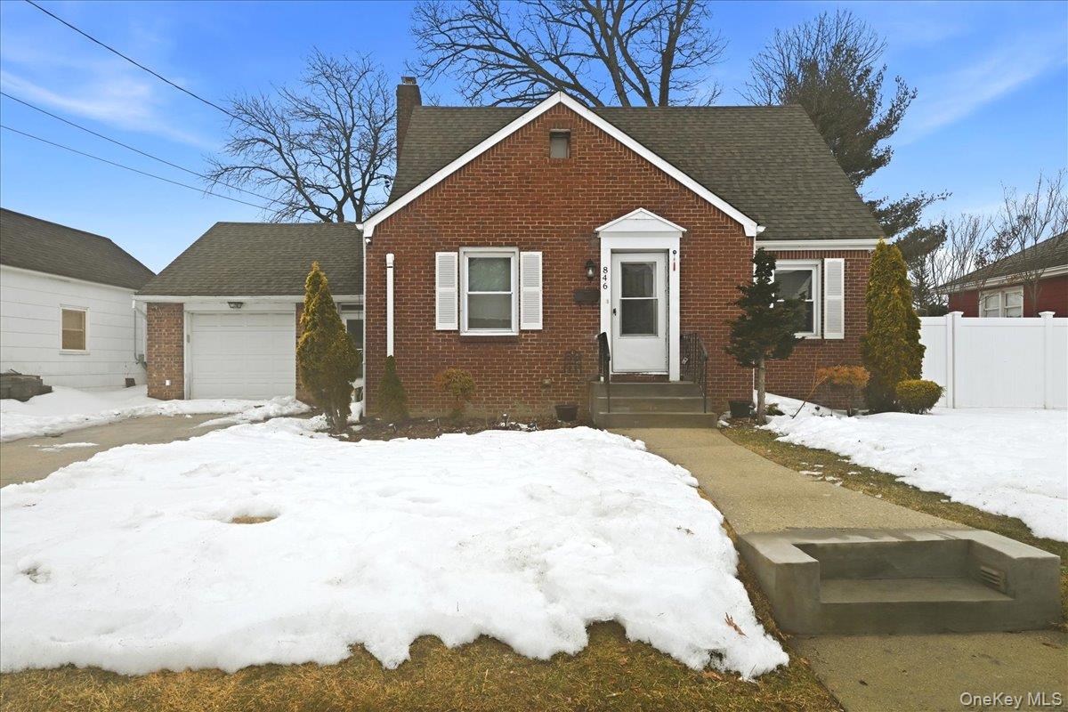 #1 photo, 846 Harrison Street, Нассау ‖ West Hempstead , NY 11552