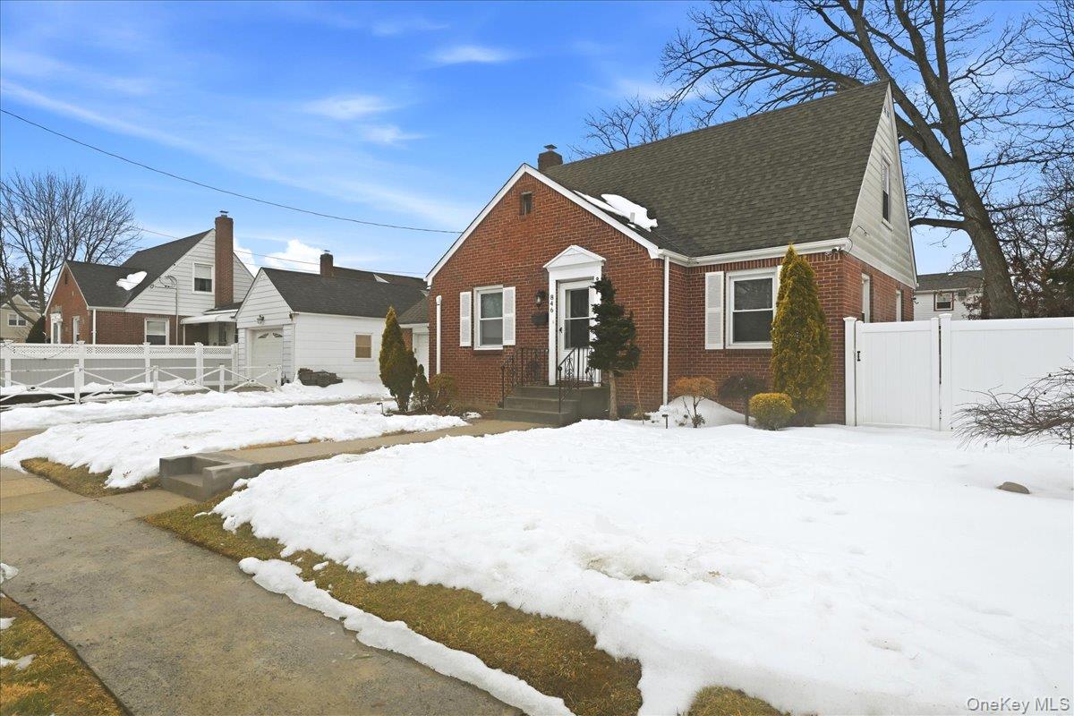 #3 photo, 846 Harrison Street, Нассау ‖ West Hempstead , NY 11552