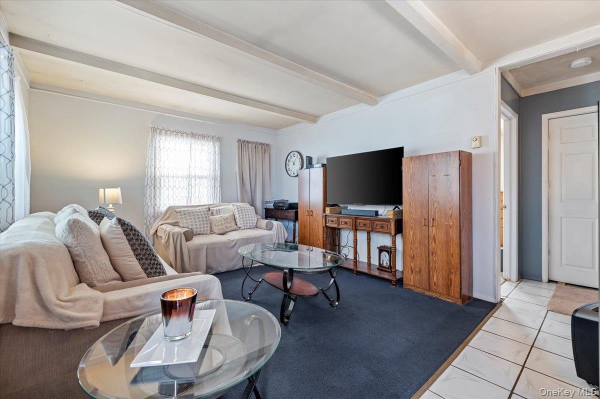 #3 photo, 122 Balsam Lane, Levittown , NY 11756