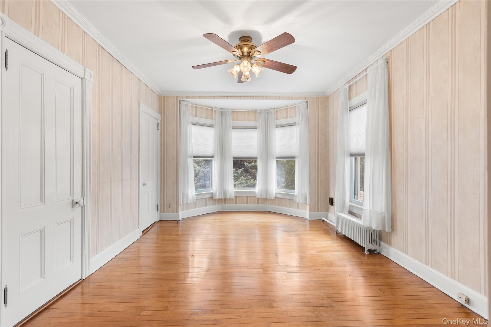 #10 photo, 52 Marvin Lane, מחוז סאפוק Islip , NY 11751