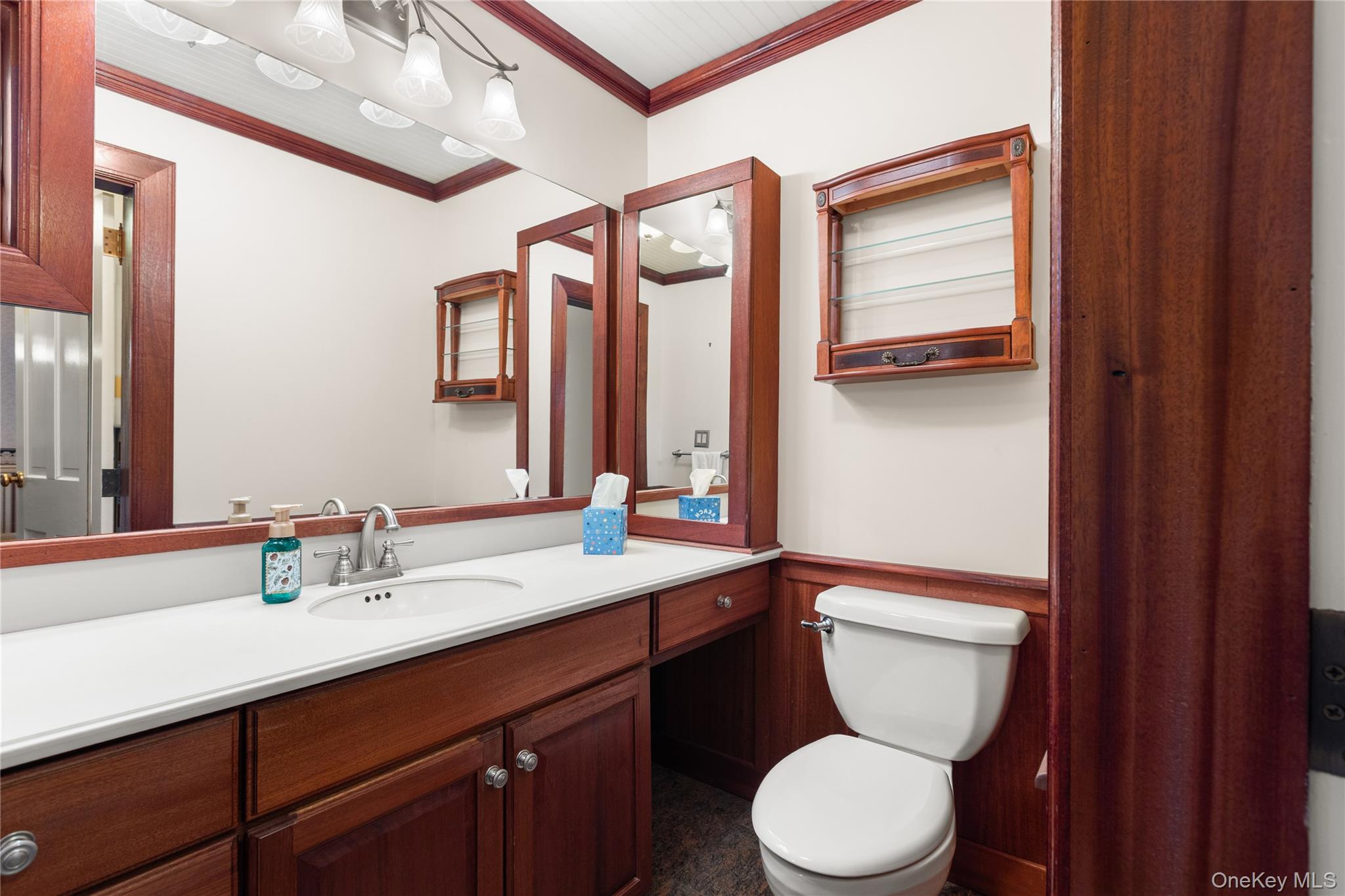 #19 photo, 52 Marvin Lane, מחוז סאפוק Islip , NY 11751