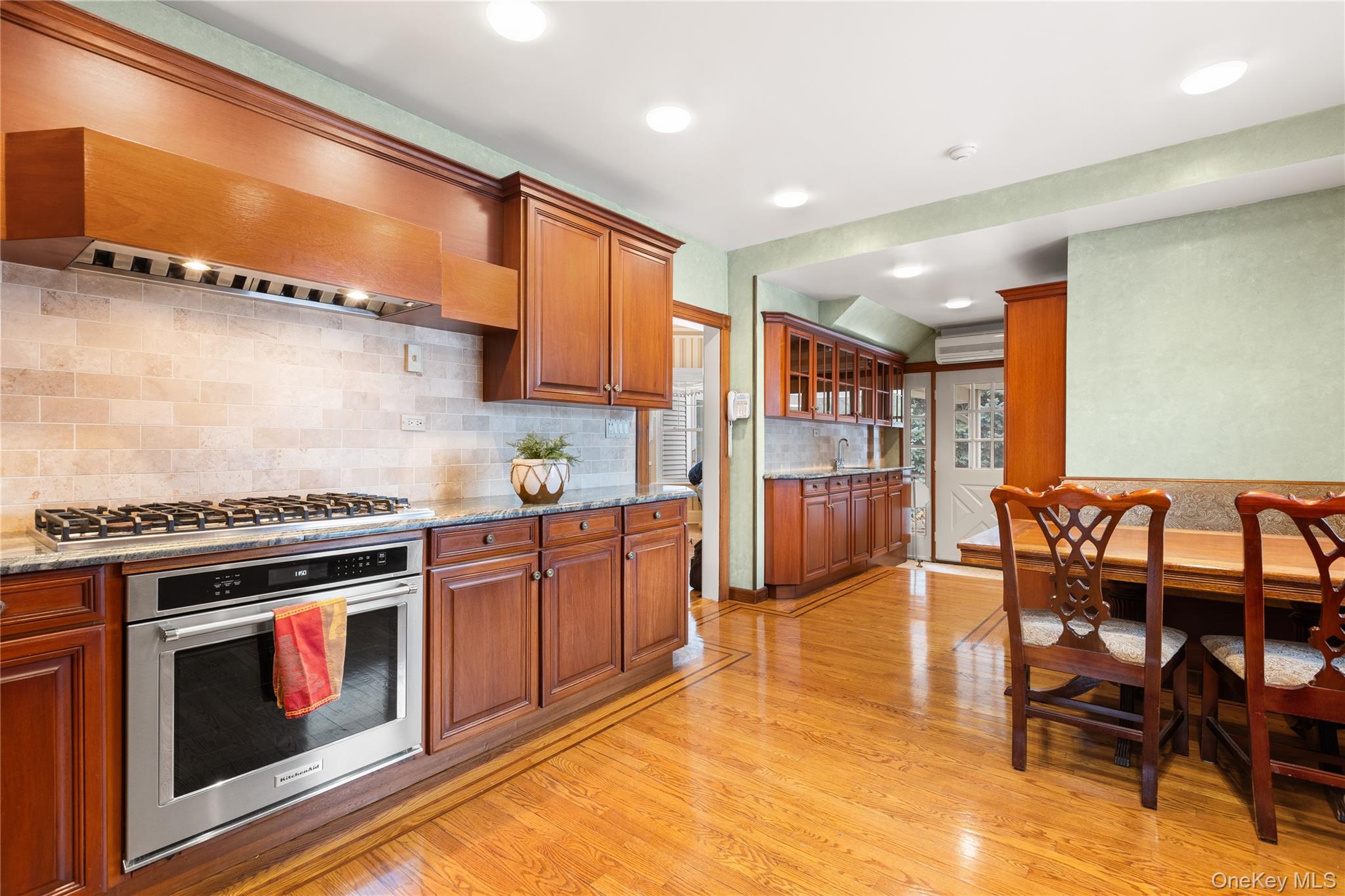 #6 photo, 52 Marvin Lane, מחוז סאפוק Islip , NY 11751