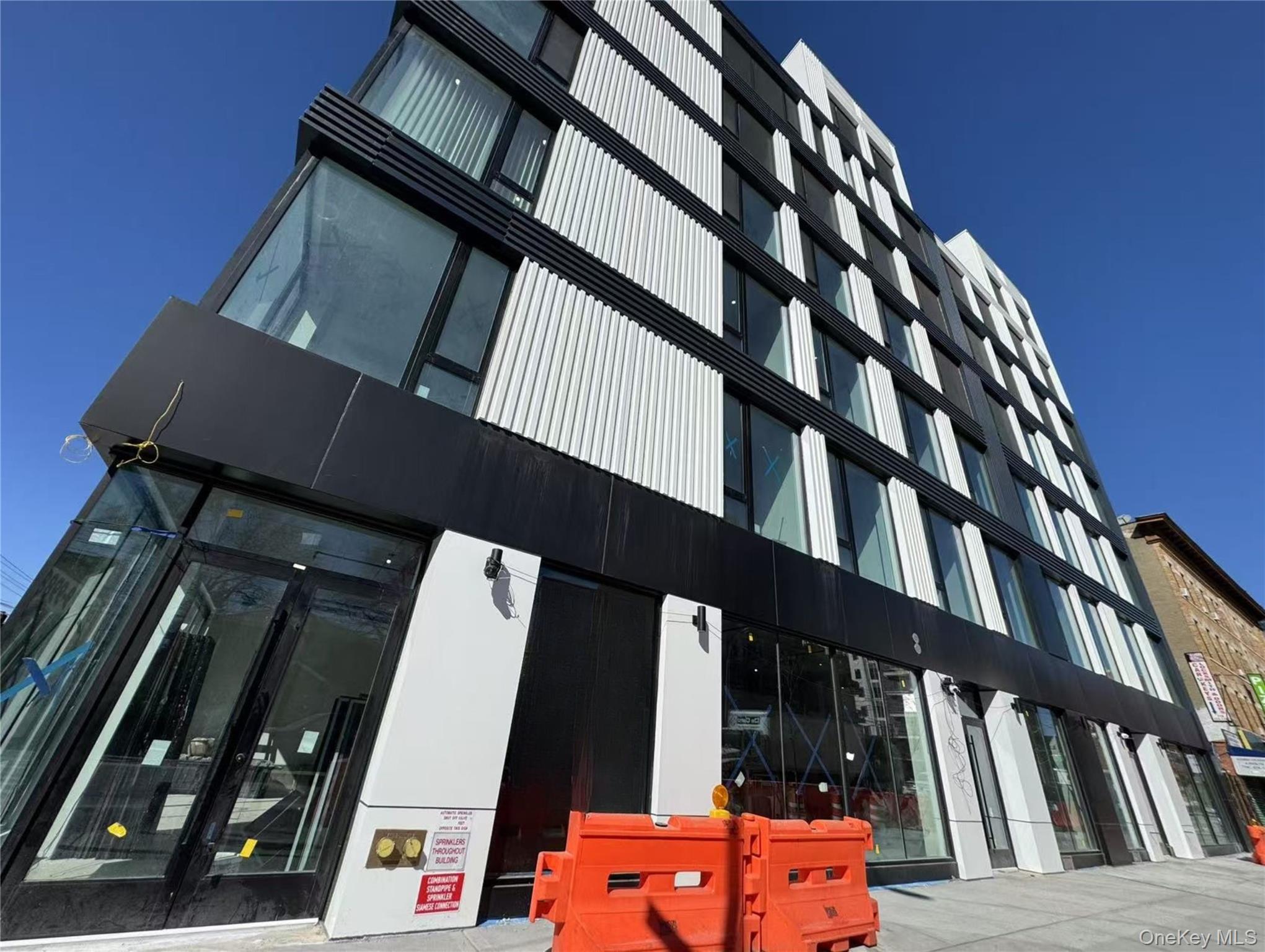 #2 photo, 31-16 21st Street, 뉴욕퀸즈 Astoria , NY 11106