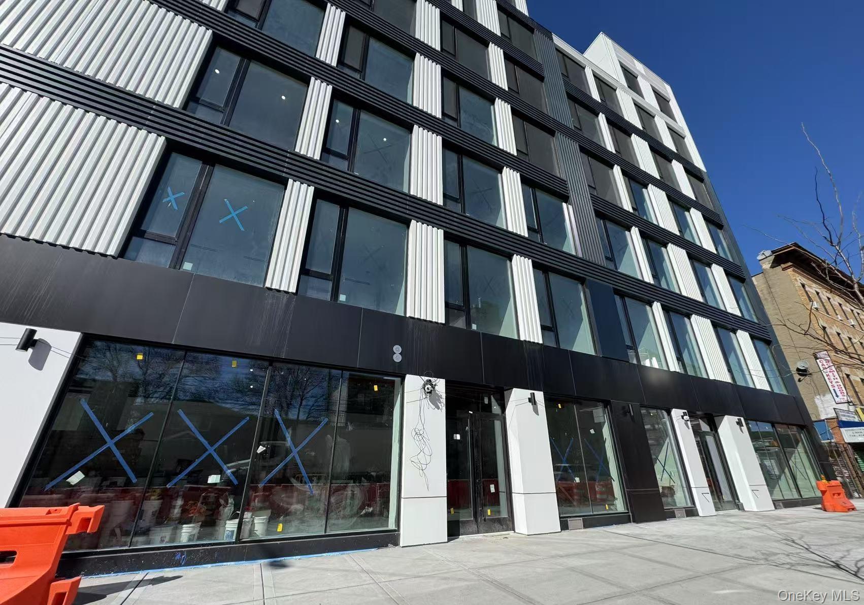 #9 photo, 31-16 21st Street, 뉴욕퀸즈 Astoria , NY 11106