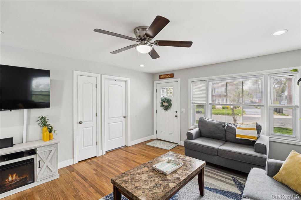 #14 photo, 72 Conklin Avenue, 东长岛 Patchogue , NY 11772