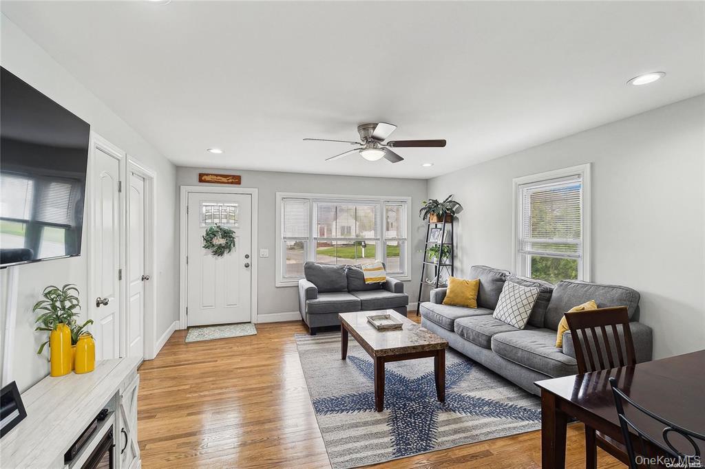 #17 photo, 72 Conklin Avenue, 东长岛 Patchogue , NY 11772