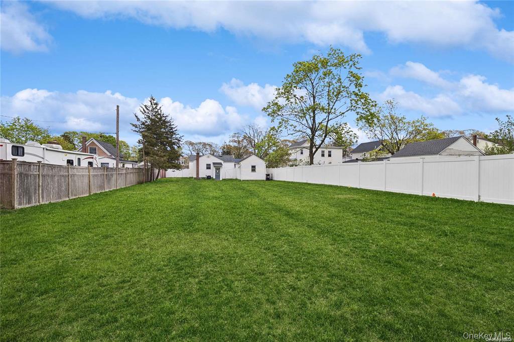 #7 photo, 72 Conklin Avenue, 东长岛 Patchogue , NY 11772