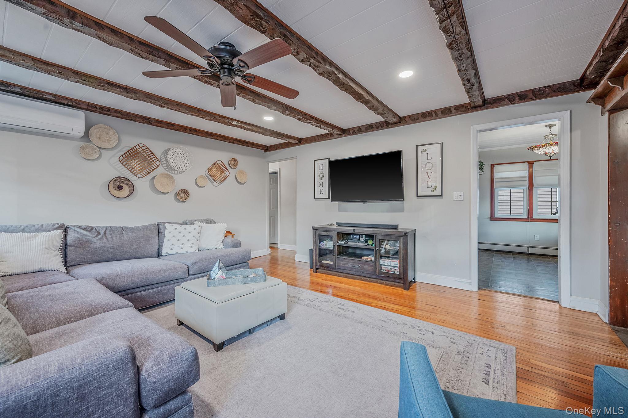 #9 photo, 523 E Fulton Street, Long Beach , NY 11561