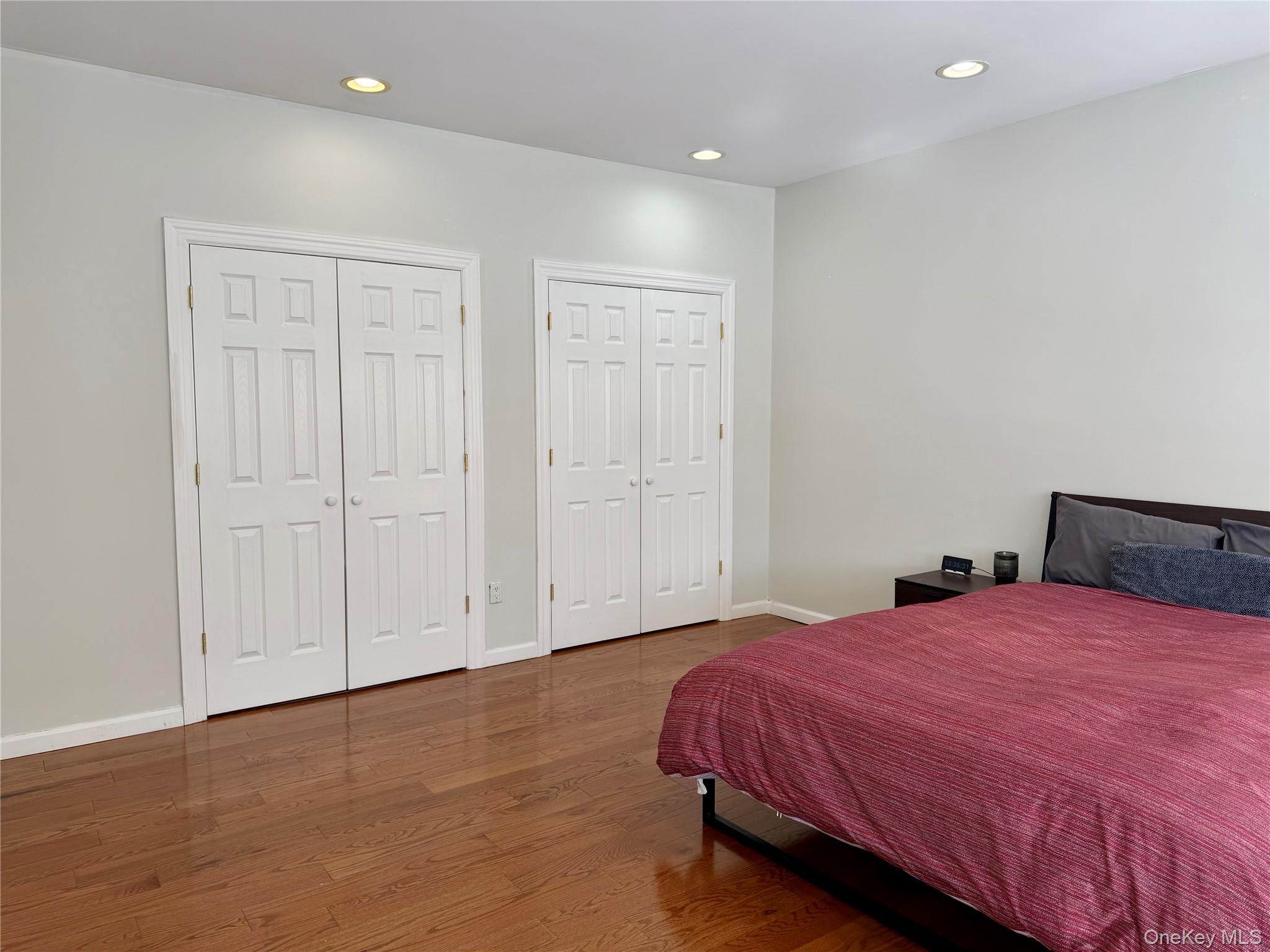 #4 photo, 38 B Manorhaven Boulevard, Port Washington , NY 11050