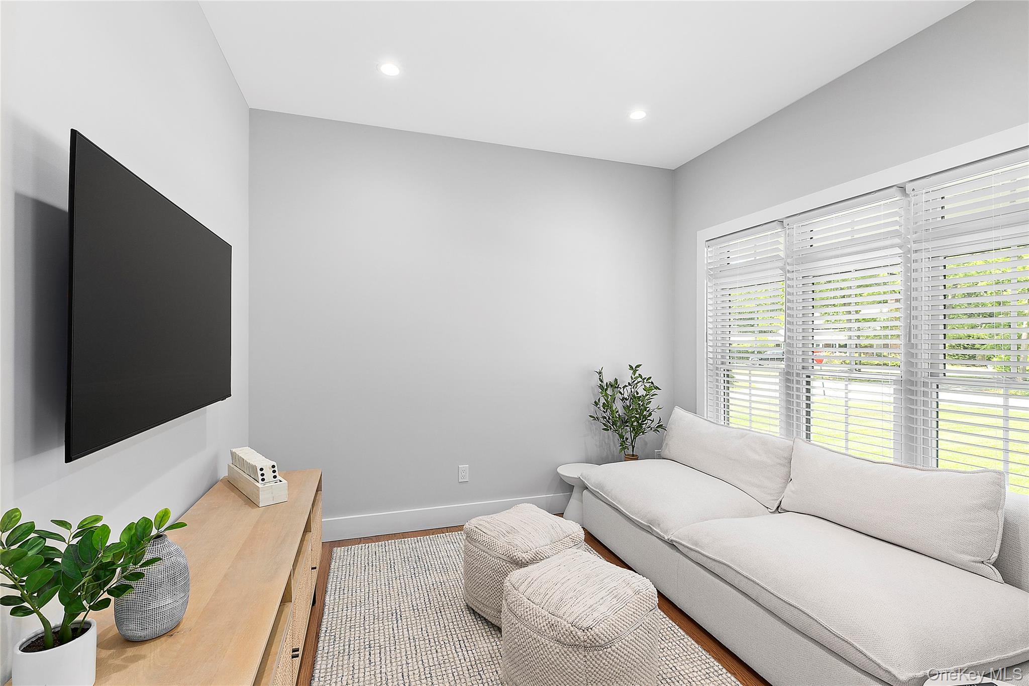 #7 photo, 55 Squires Avenue, সাফোক কাউন্টি East Quogue , NY 11942