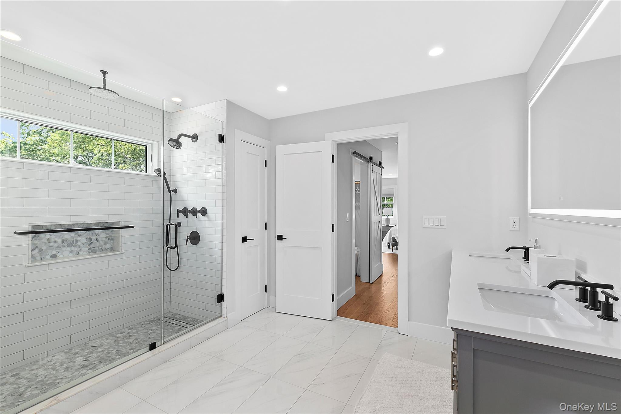 #9 photo, 55 Squires Avenue, সাফোক কাউন্টি East Quogue , NY 11942