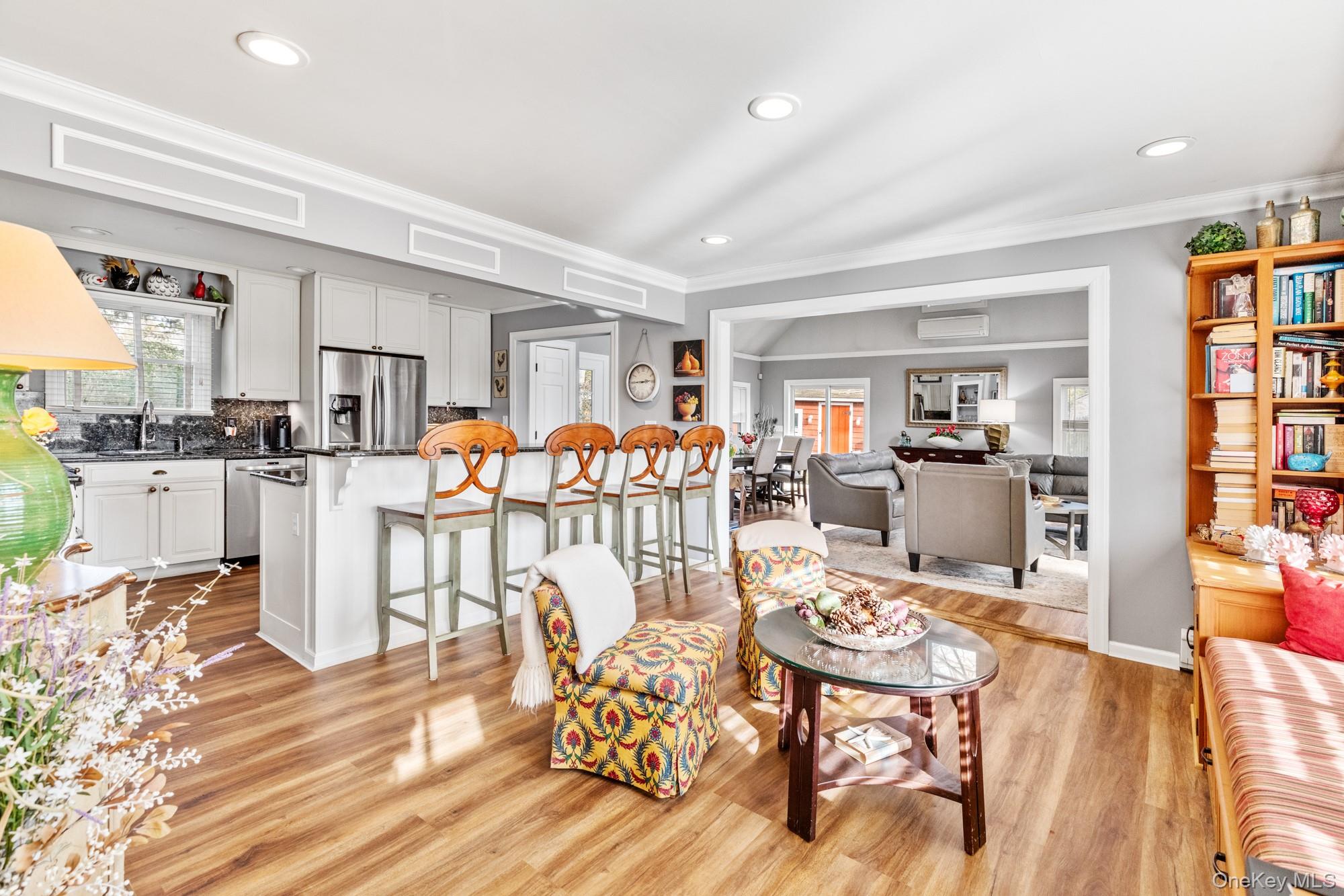 #5 photo, 79 E Tiana Road, সাফোক কাউন্টি Hampton Bays , NY 11946