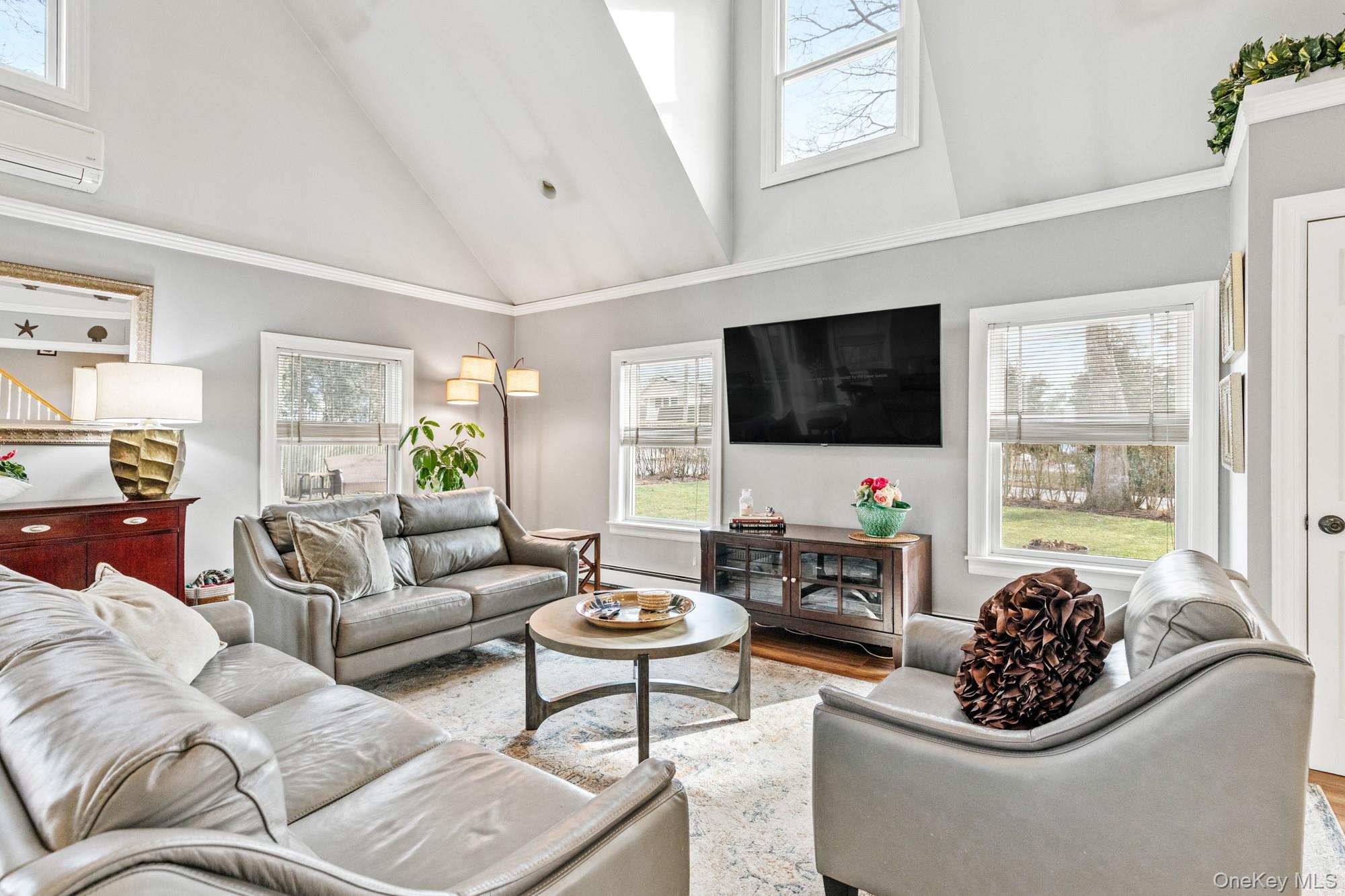 #9 photo, 79 E Tiana Road, সাফোক কাউন্টি Hampton Bays , NY 11946