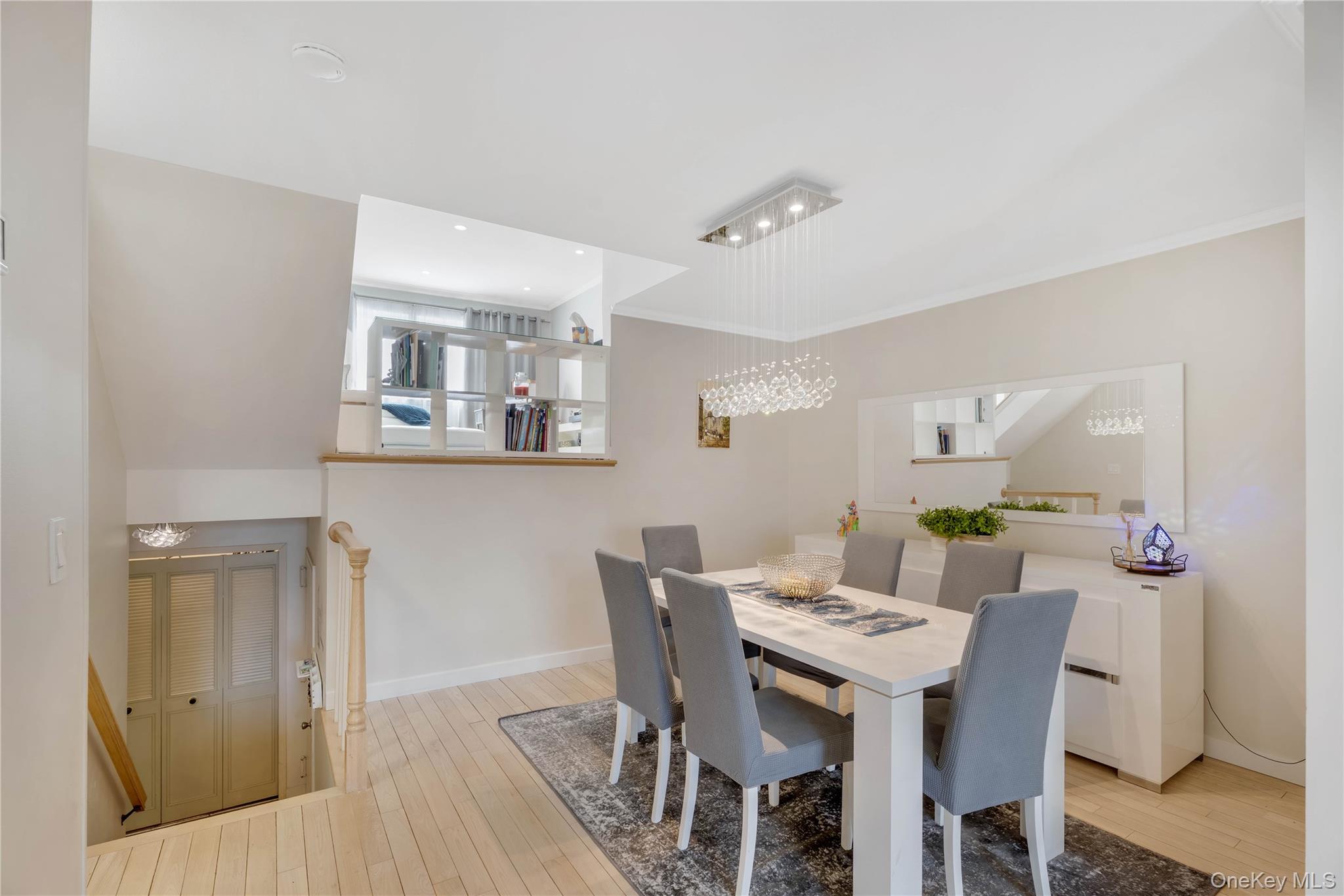 #5 photo, 929 West Fingerboard Road, Статен-Айленд ‖ Staten Island , NY 10304