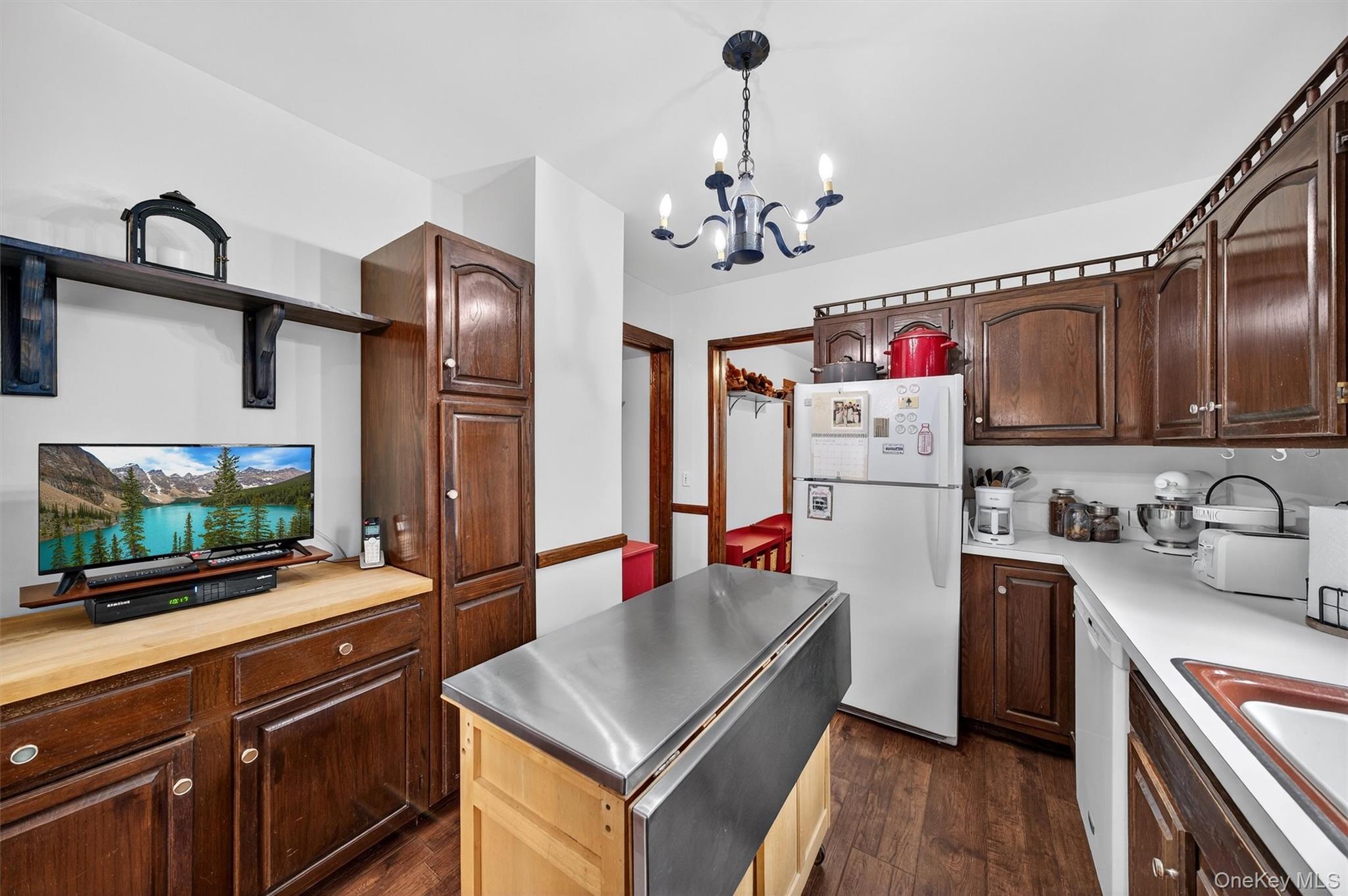 #15 photo, 23 Stone Ridge Road, Tuxedo Park , NY 10987