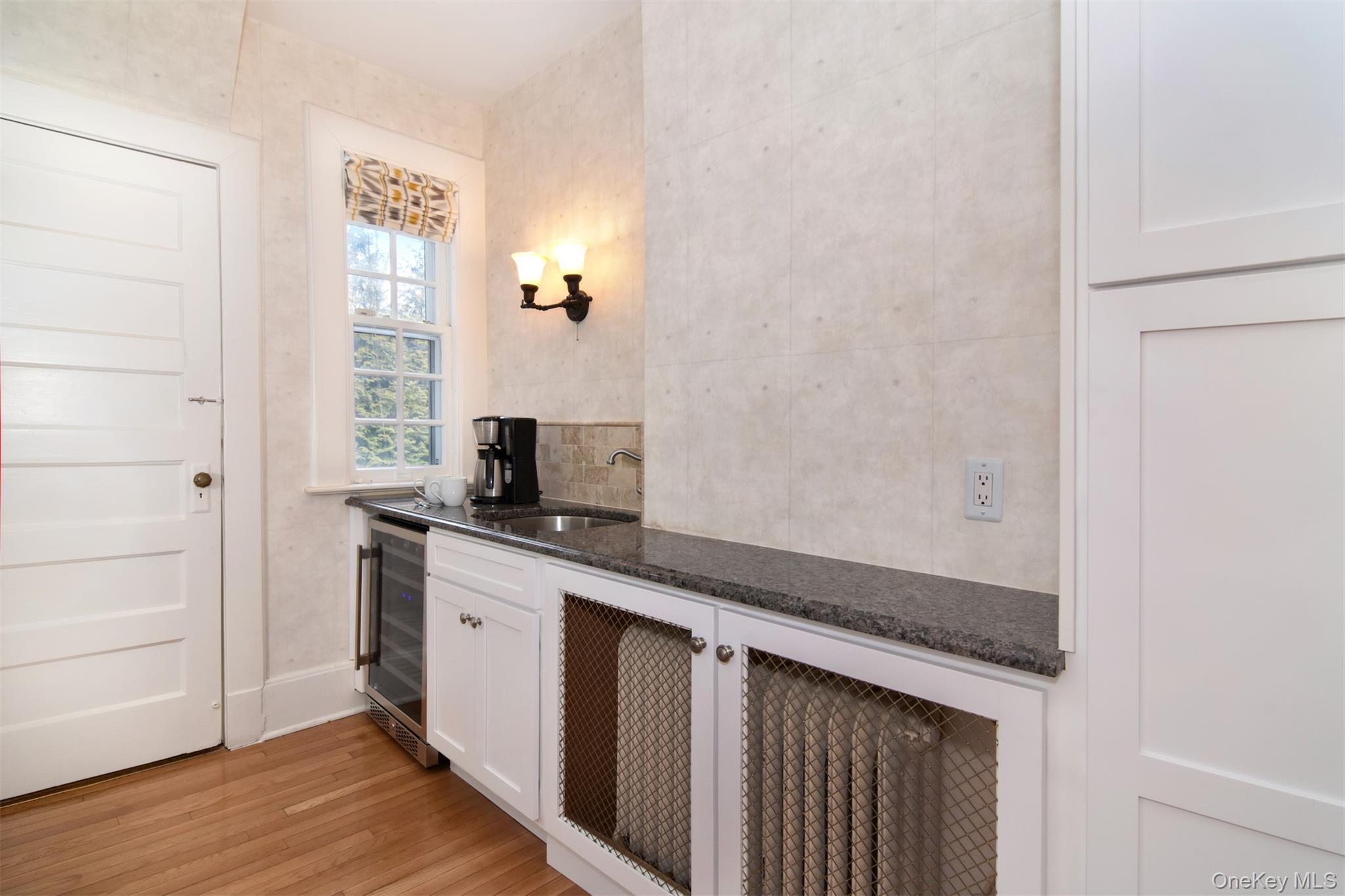 #16 photo, 4610 Boston Post Road, Pelham , NY 10803