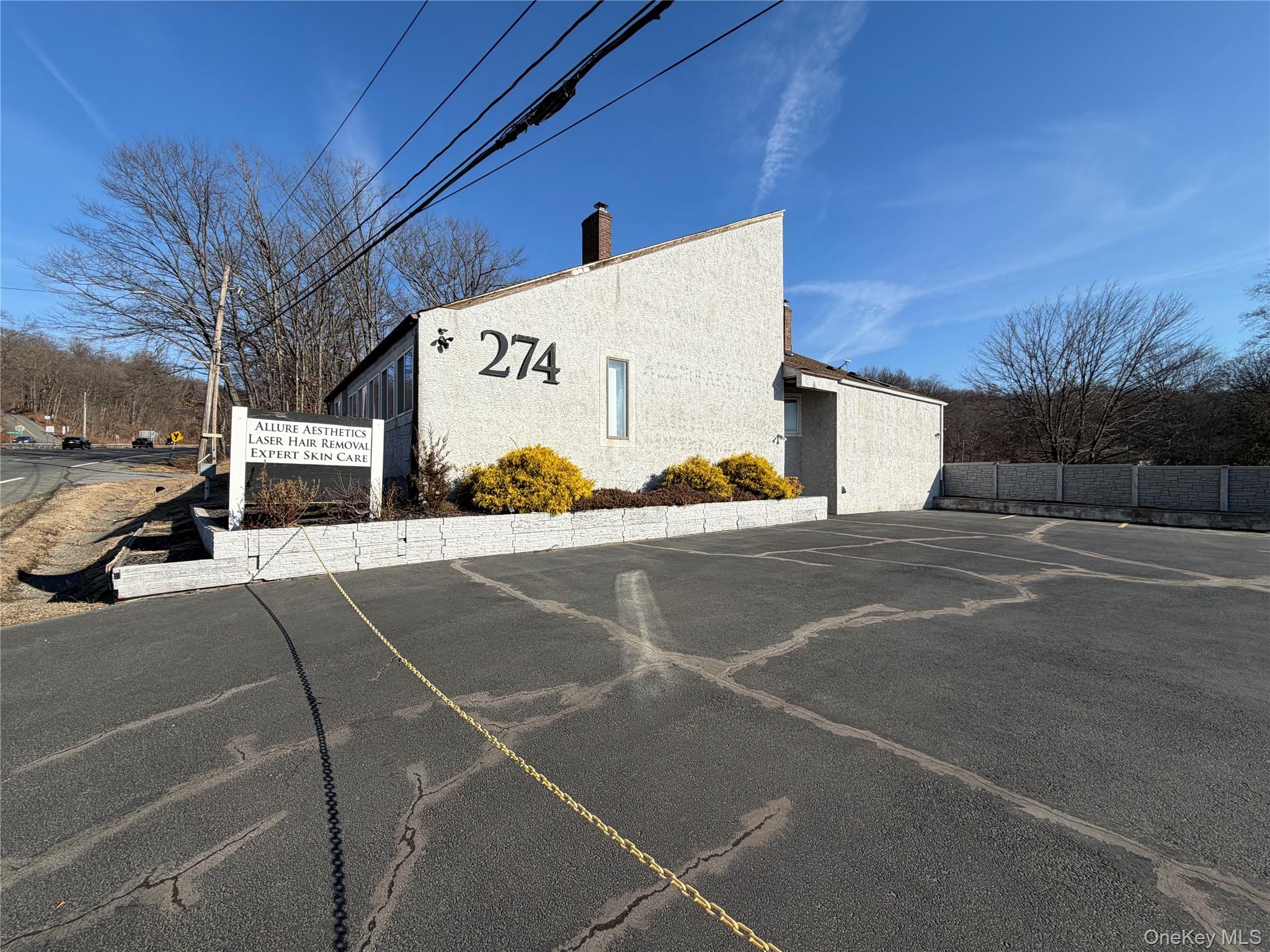 #4 photo, 2 N Strawberry Hill Lane, West Nyack , NY 10994