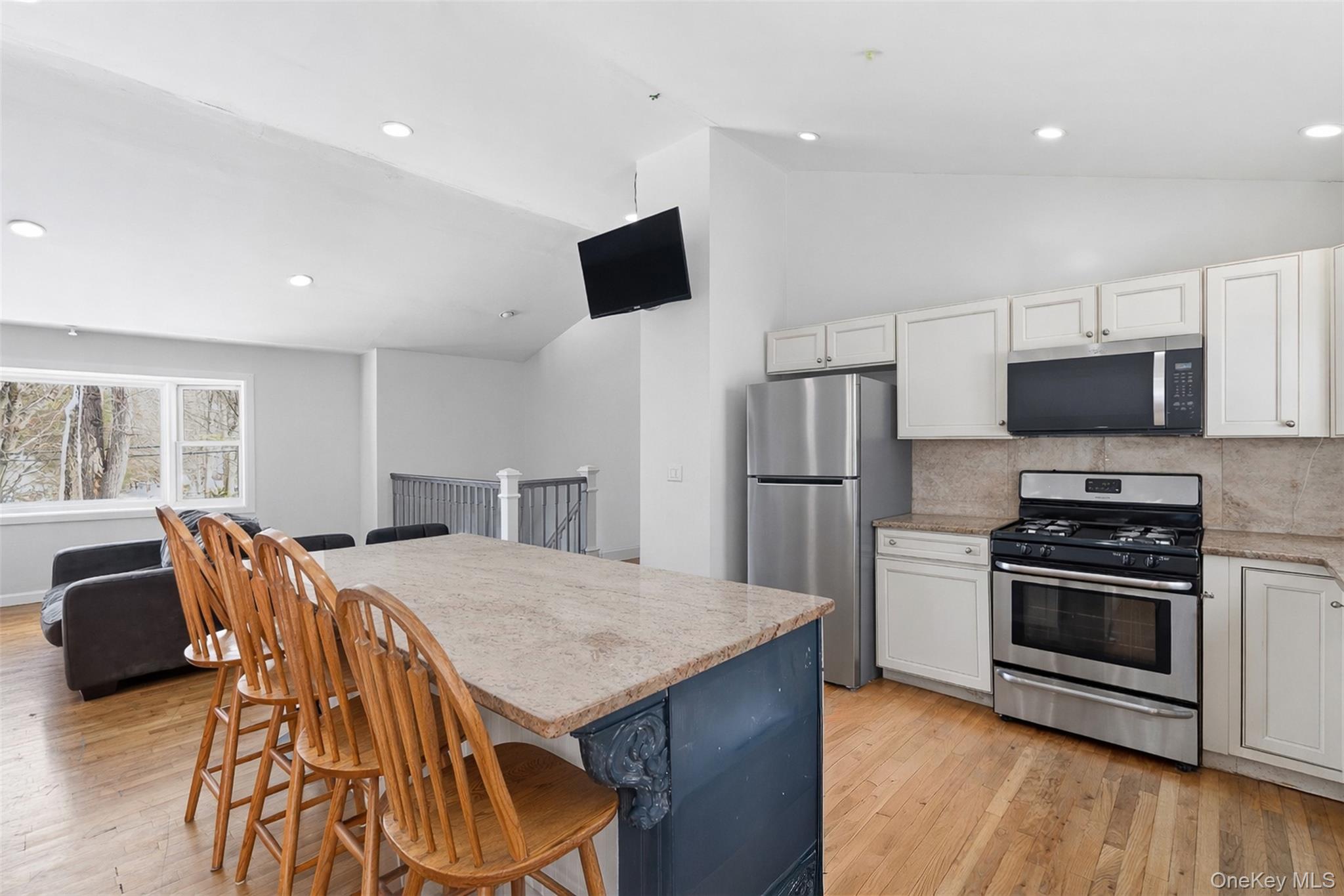 #8 photo, 153 S Pascack Road, 纽约州 Nanuet , NY 10954