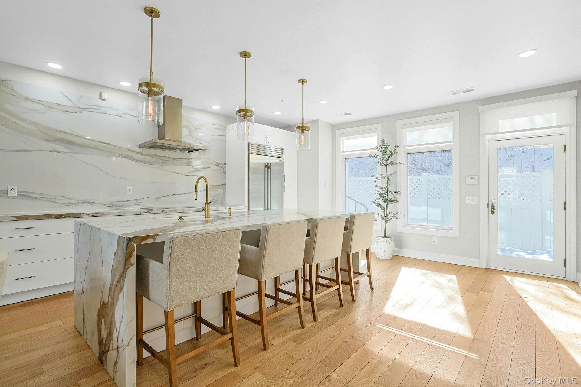 #10 photo, 56 1st Street, Pelham , NY 10803