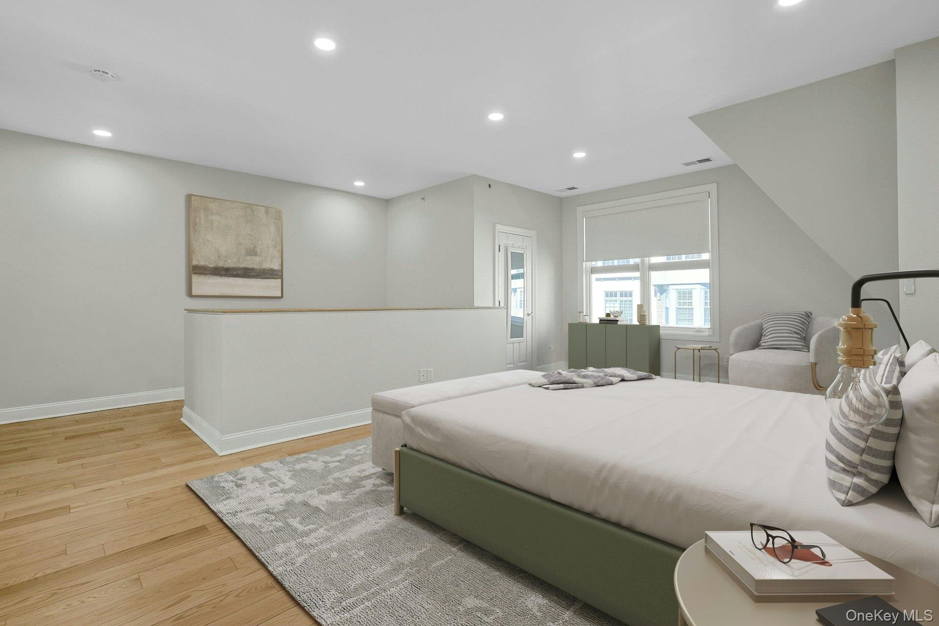 #19 photo, 56 1st Street, Pelham , NY 10803