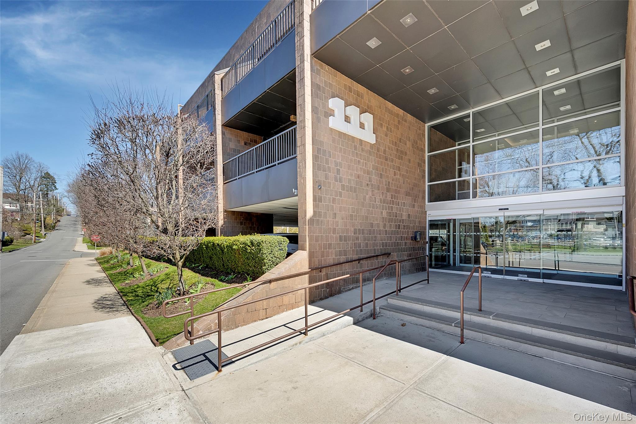 #10 photo, 111 Brook Street, Scarsdale , NY 10583