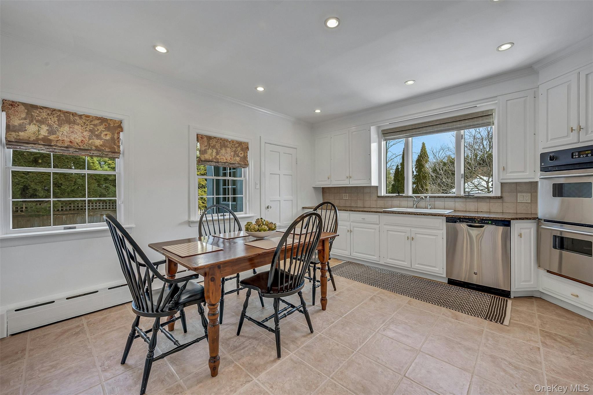 #12 photo, 986 Plymouth Street, Pelham , NY 10803