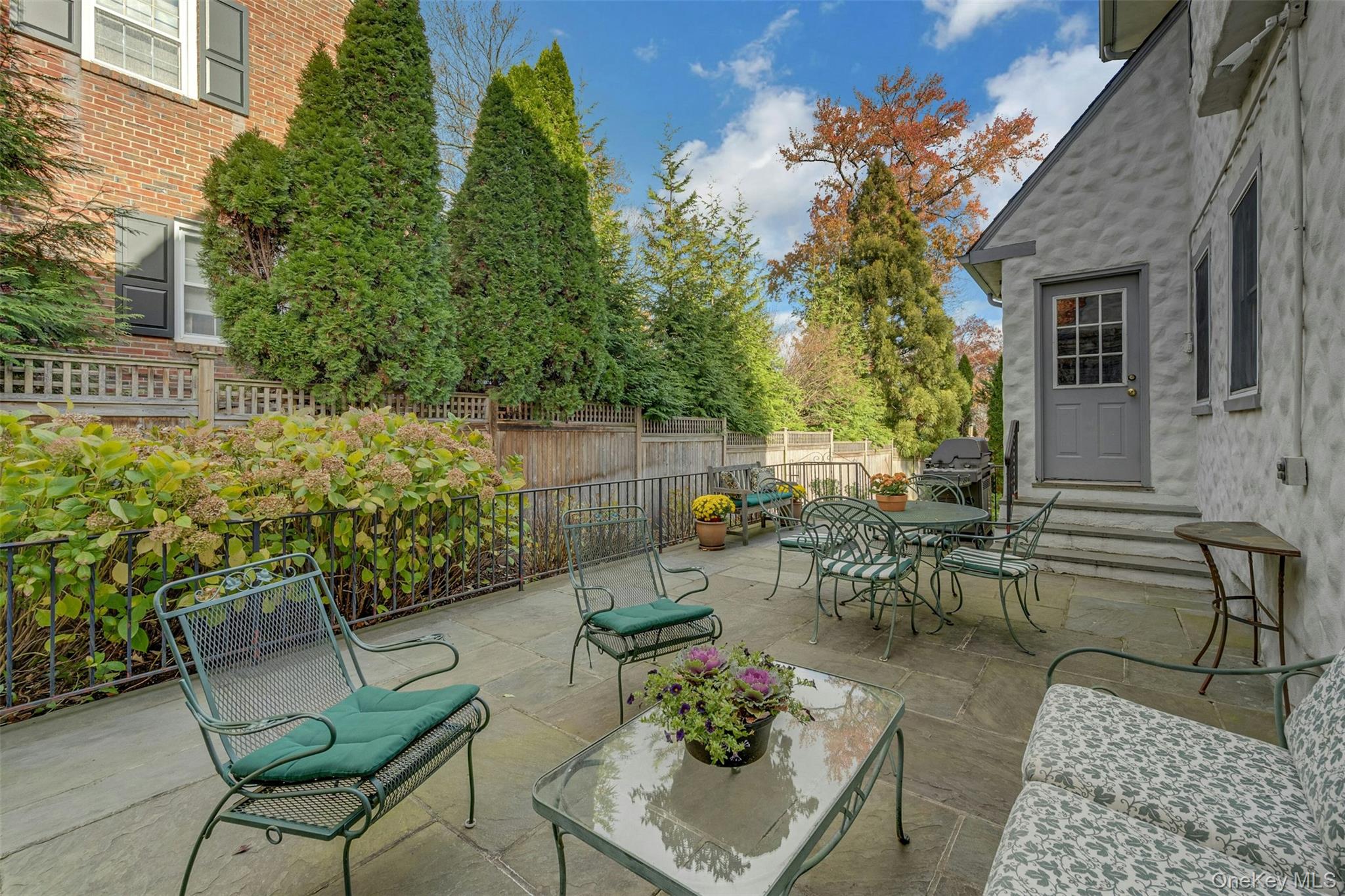 #13 photo, 986 Plymouth Street, Pelham , NY 10803