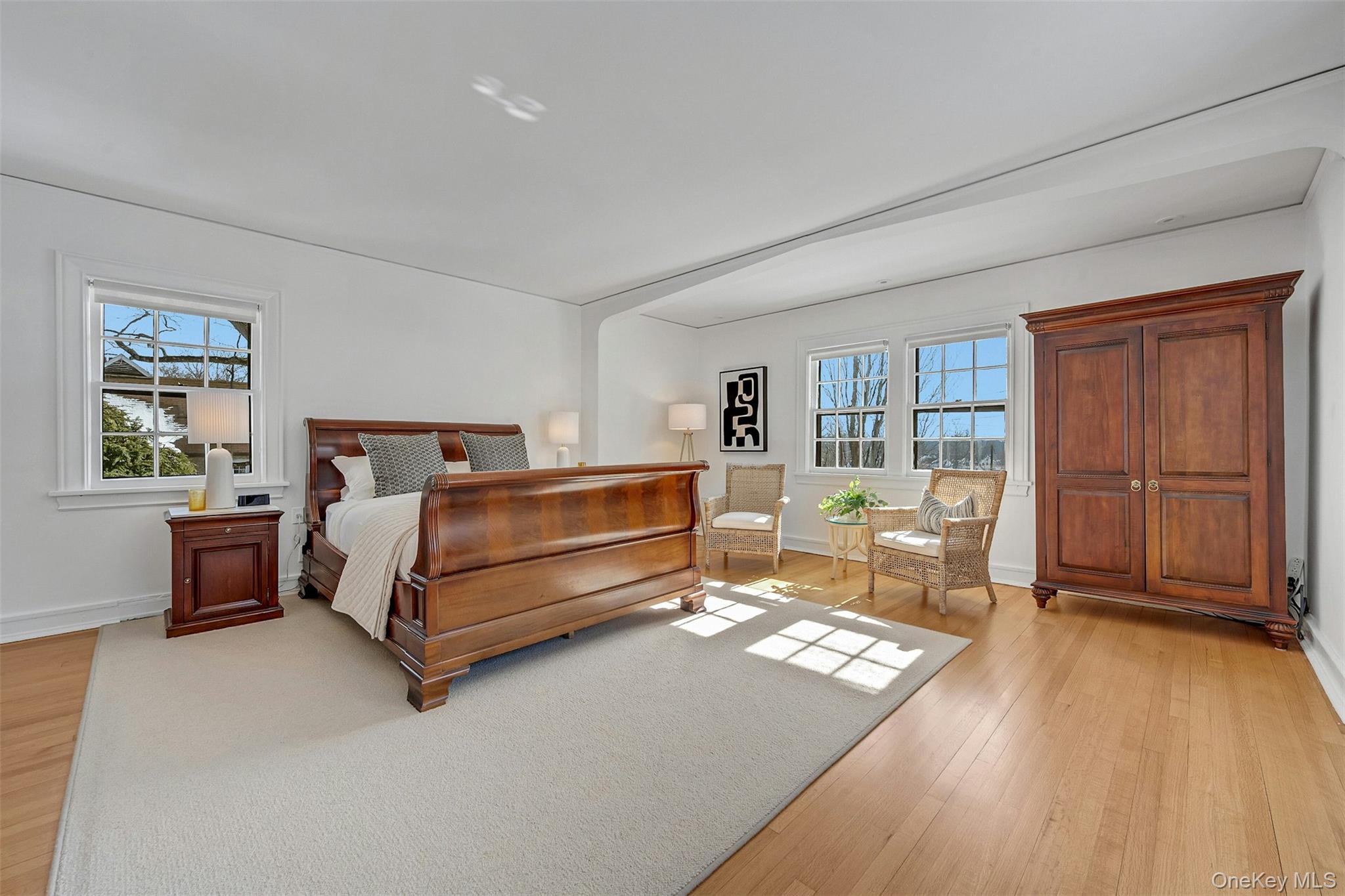 #16 photo, 986 Plymouth Street, Pelham , NY 10803