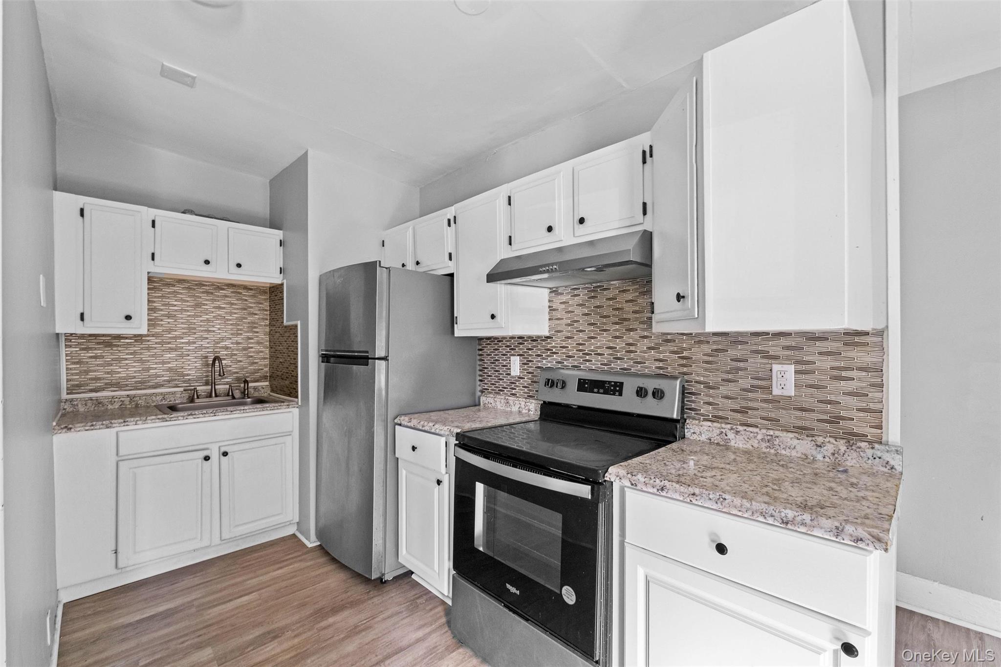 #11 photo, 19 Barclay Street, Poughkeepsie , NY 12601