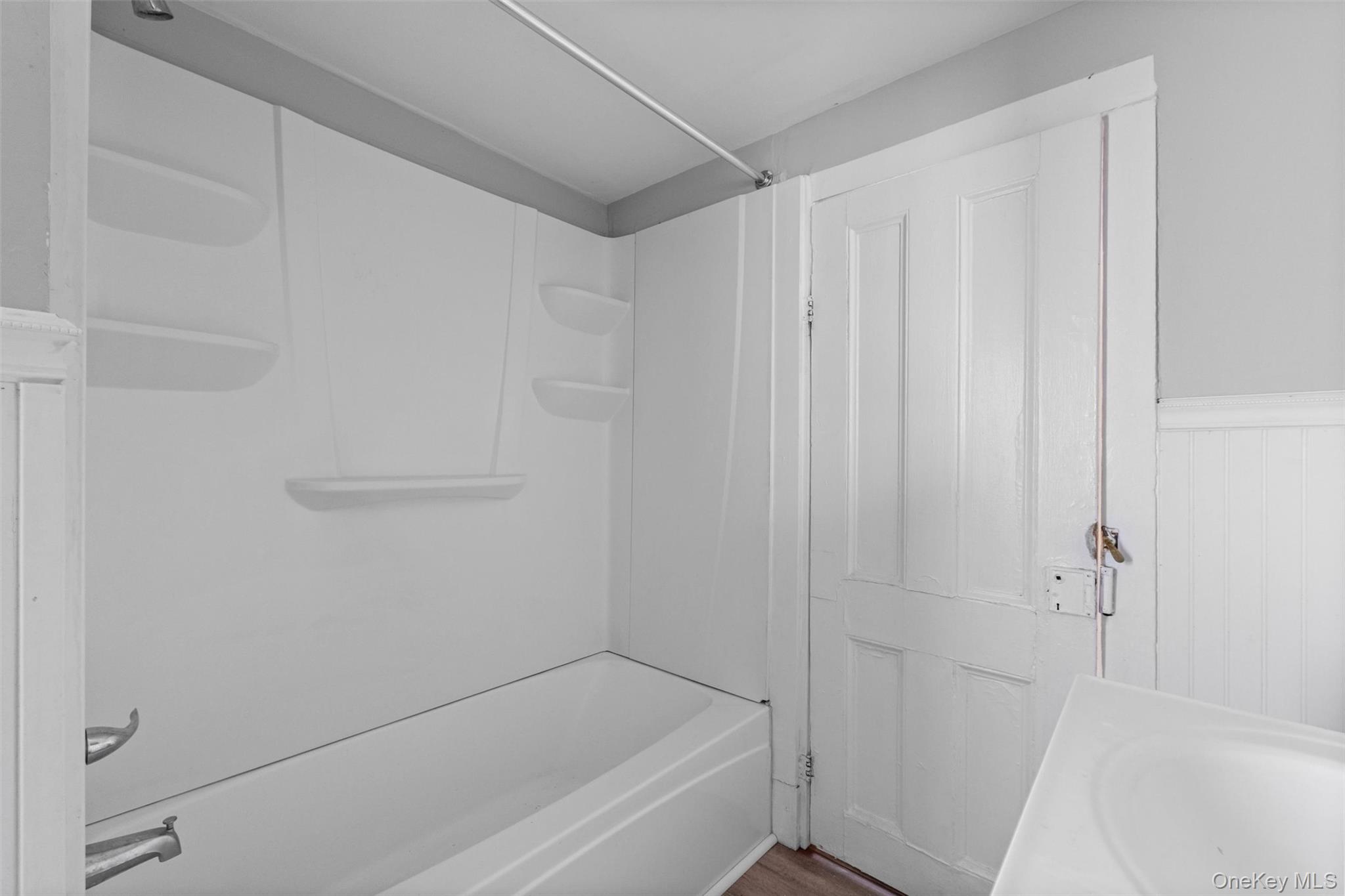 #20 photo, 19 Barclay Street, Poughkeepsie , NY 12601