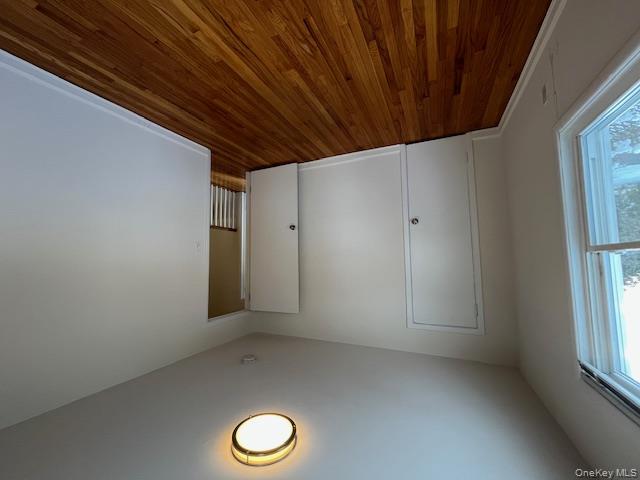 #12 photo, 5 Shadyside Avenue, Port Washington , NY 11050