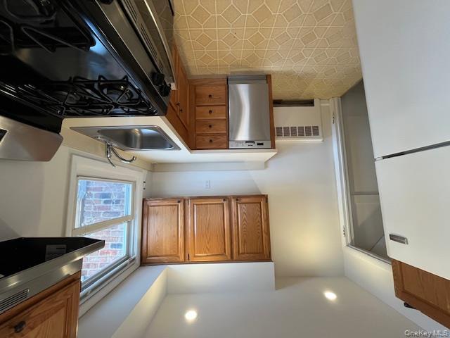 #5 photo, 5 Shadyside Avenue, Port Washington , NY 11050