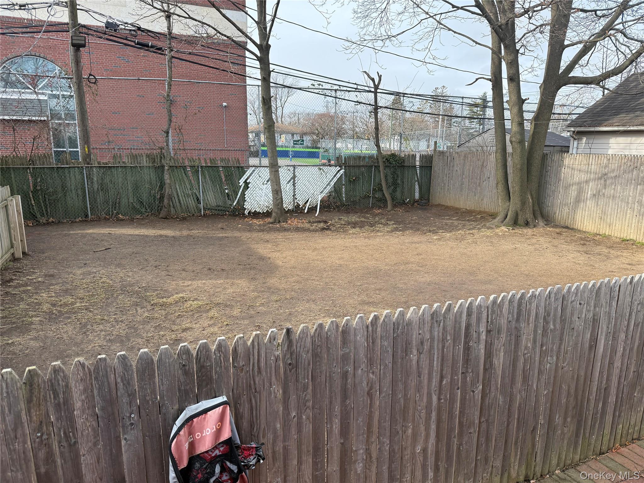 #10 photo, 431 Franklin Avenue, Hewlett , NY 11557