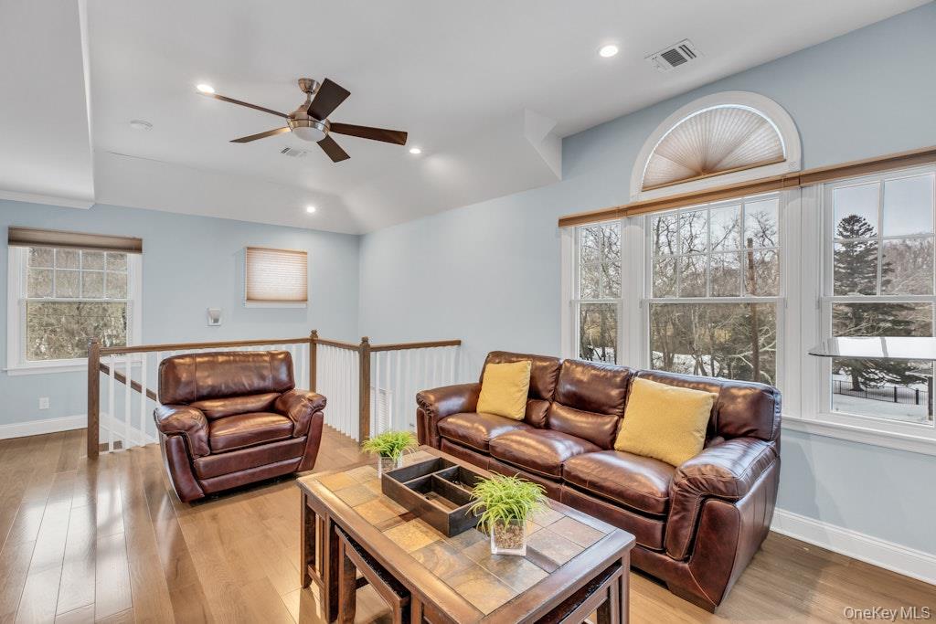 #12 photo, 300 Fiddler Lane, سوفولك Greenport , NY 11944