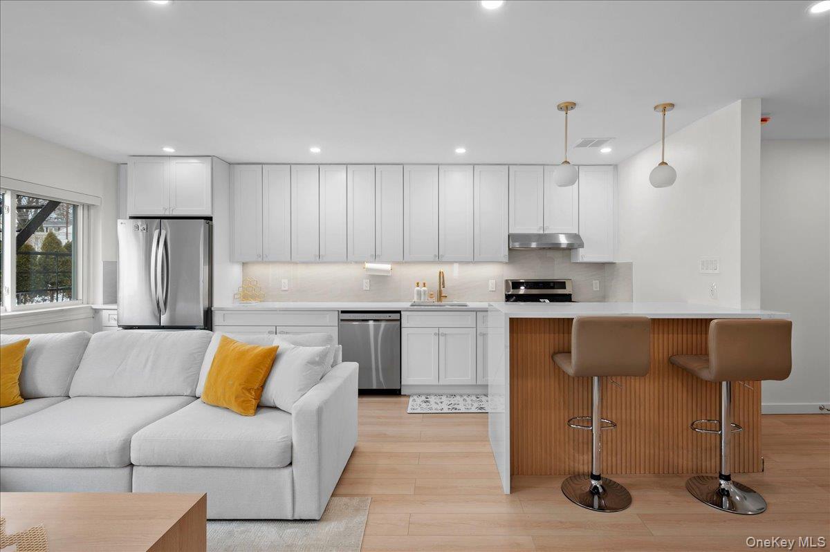 #3 photo, 900 Midland Avenue, Yonkers , NY 10704