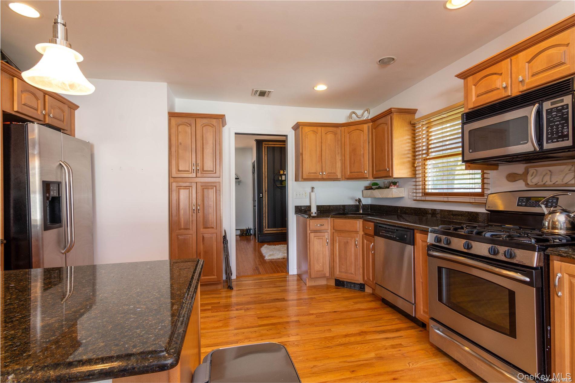 #12 photo, 22 Carman Boulevard, Massapequa , NY 11758