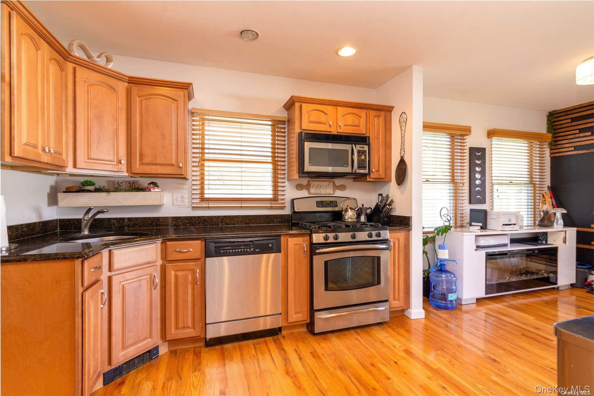 #13 photo, 22 Carman Boulevard, Massapequa , NY 11758