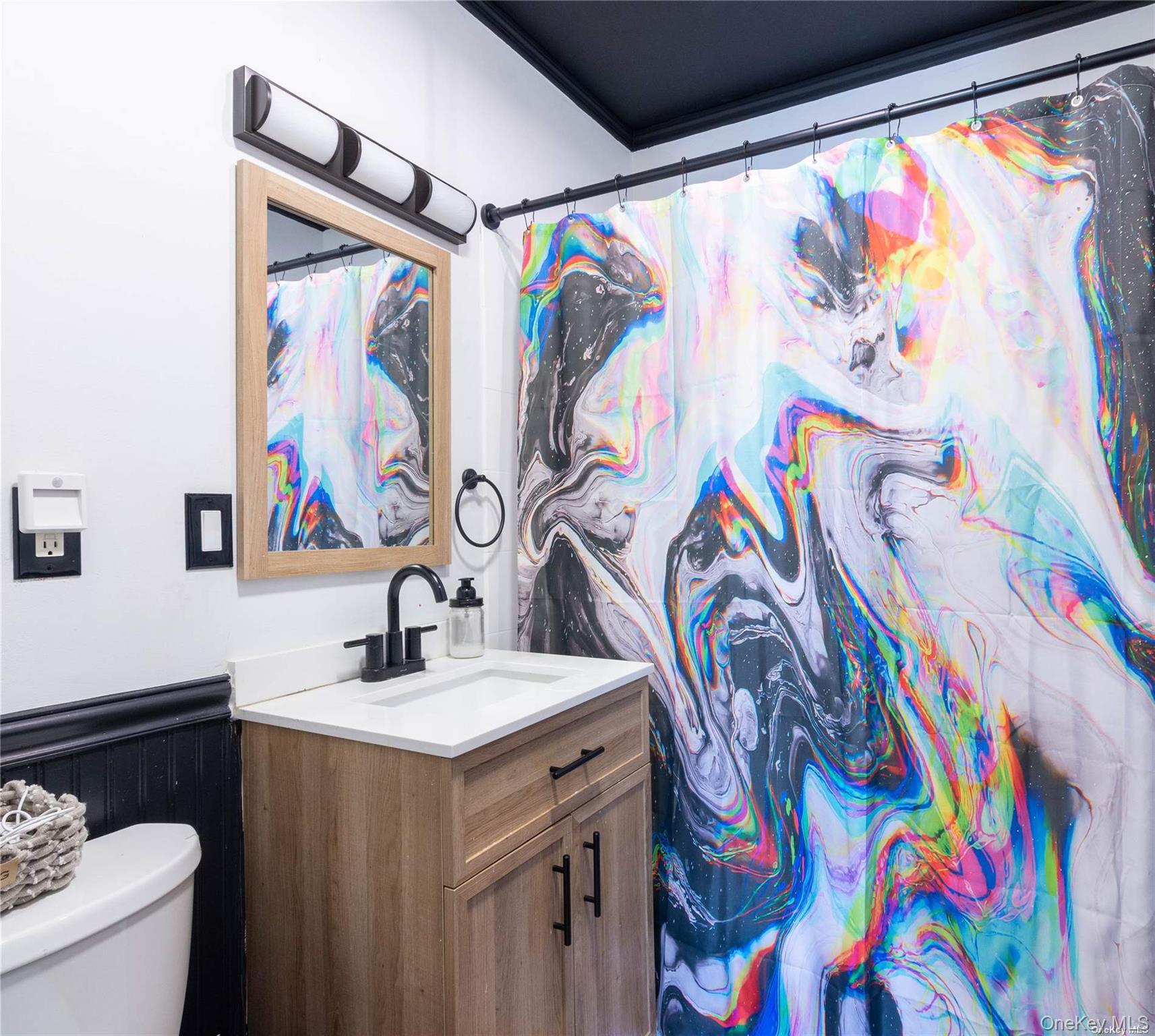 #17 photo, 22 Carman Boulevard, Massapequa , NY 11758