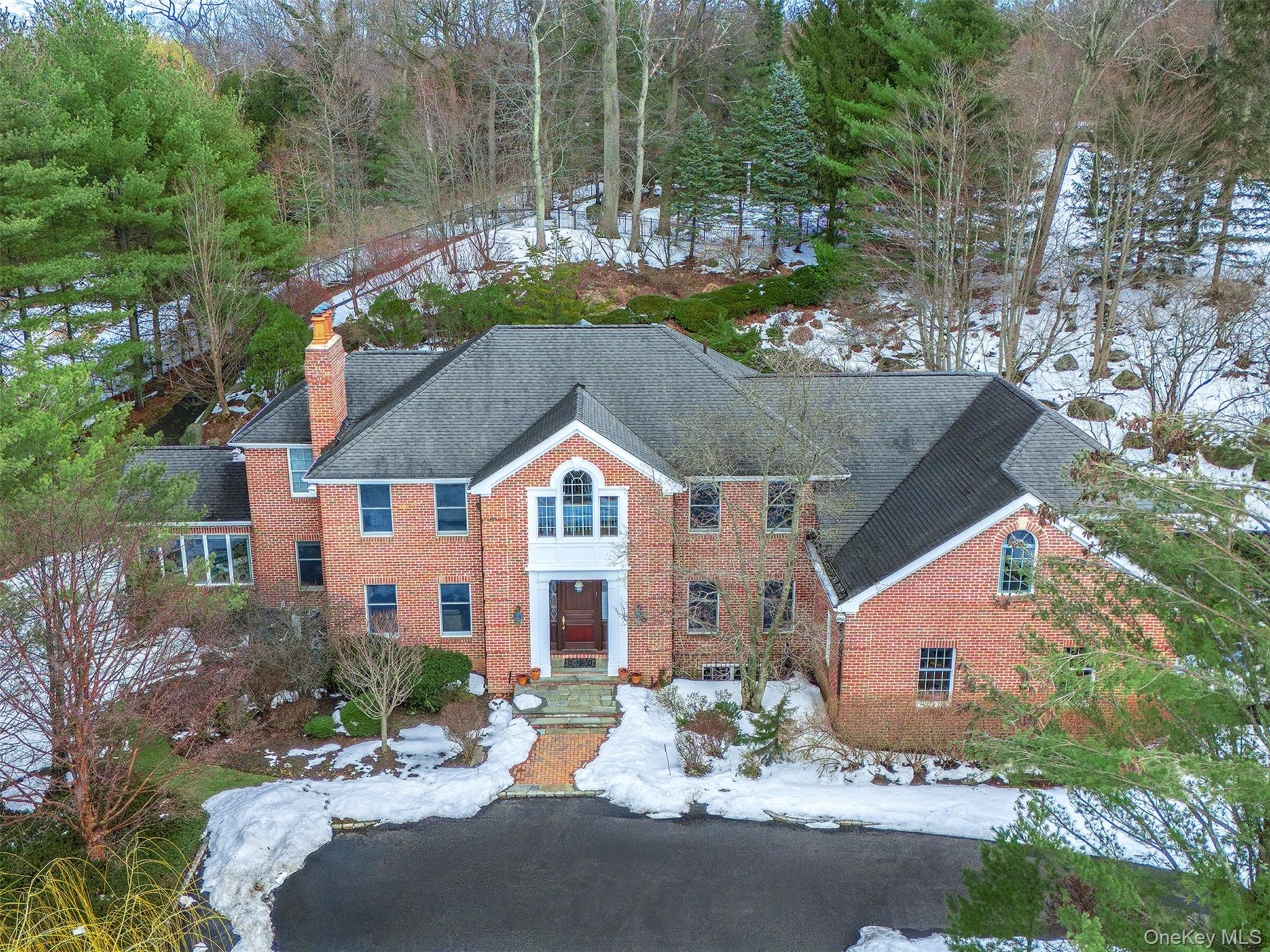 #3 photo, 18 Harriman Drive, מחוז נסאו Port Washington , NY 11050