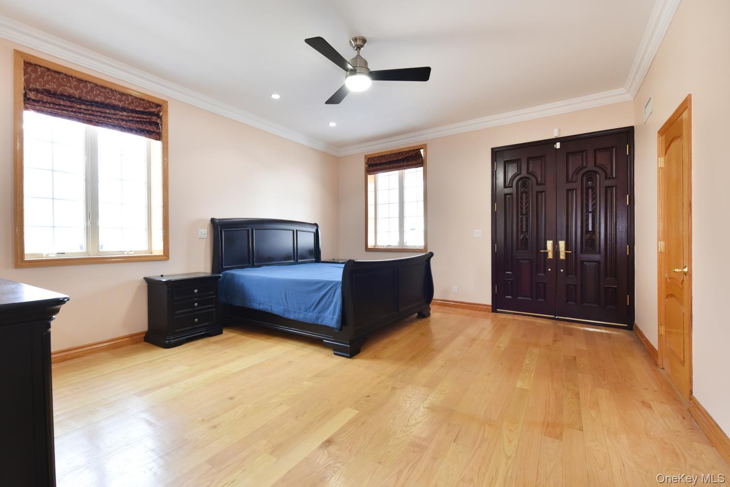 #15 photo, 84-29 Kendrick Place, কুইন্‌স Jamaica Estates , NY 11432