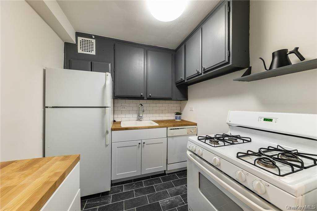 #10 photo, 522 Shore Road, Long Beach , NY 11561