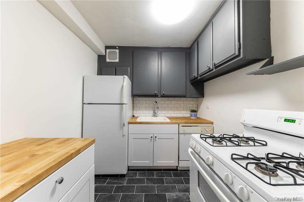 #9 photo, 522 Shore Road, Long Beach , NY 11561