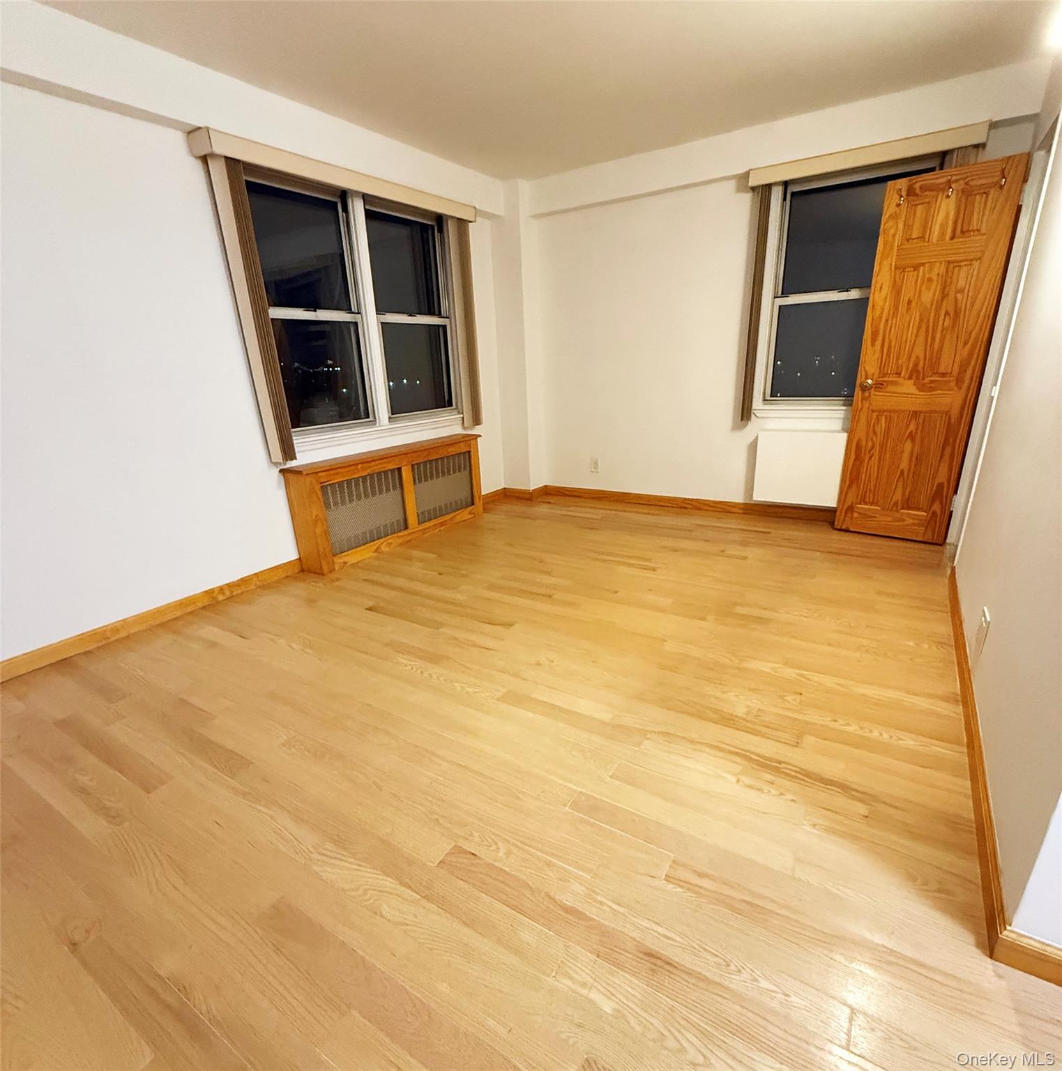 #5 photo, 4310 Kissena Boulevard, Flushing , NY 11355