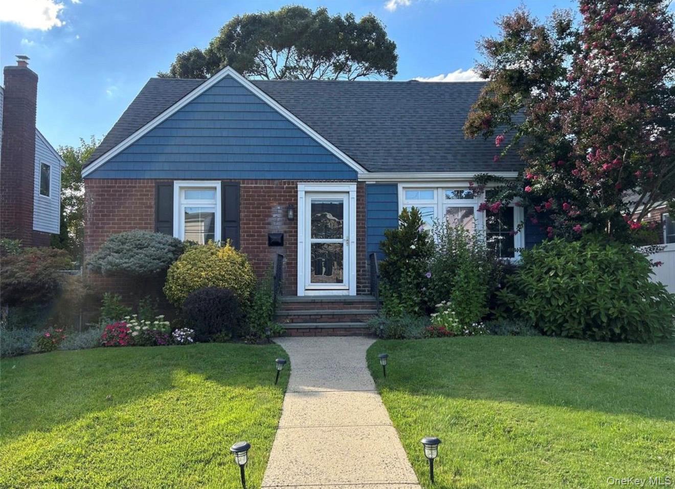 #1 photo, 422 St Agnes Place, Franklin Square , NY 11010