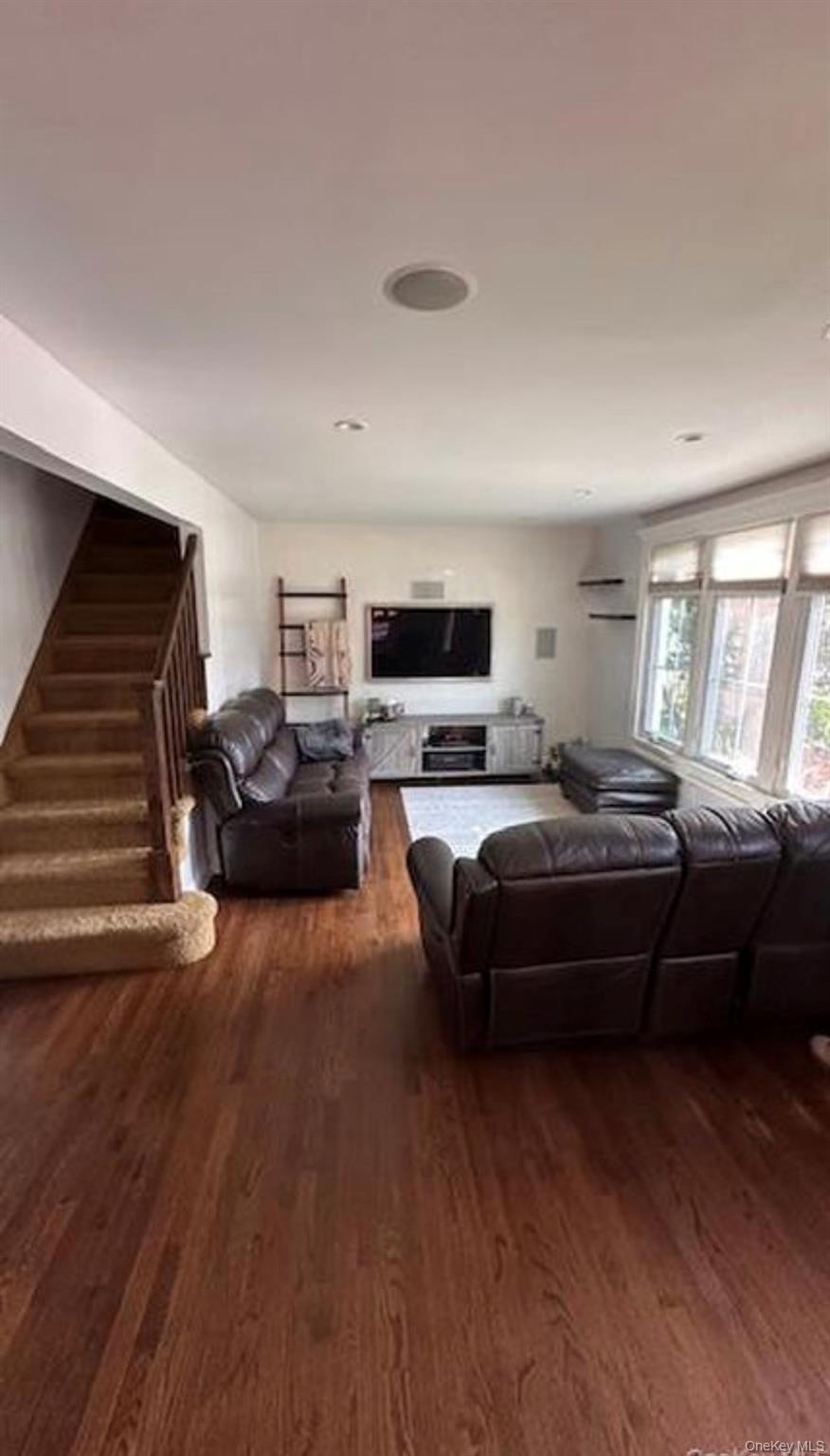 #2 photo, 422 St Agnes Place, Franklin Square , NY 11010