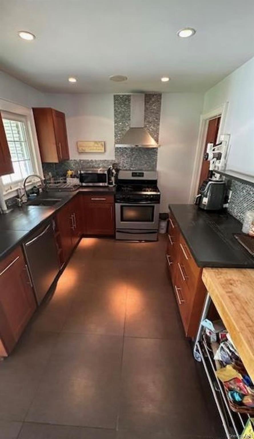 #6 photo, 422 St Agnes Place, Franklin Square , NY 11010