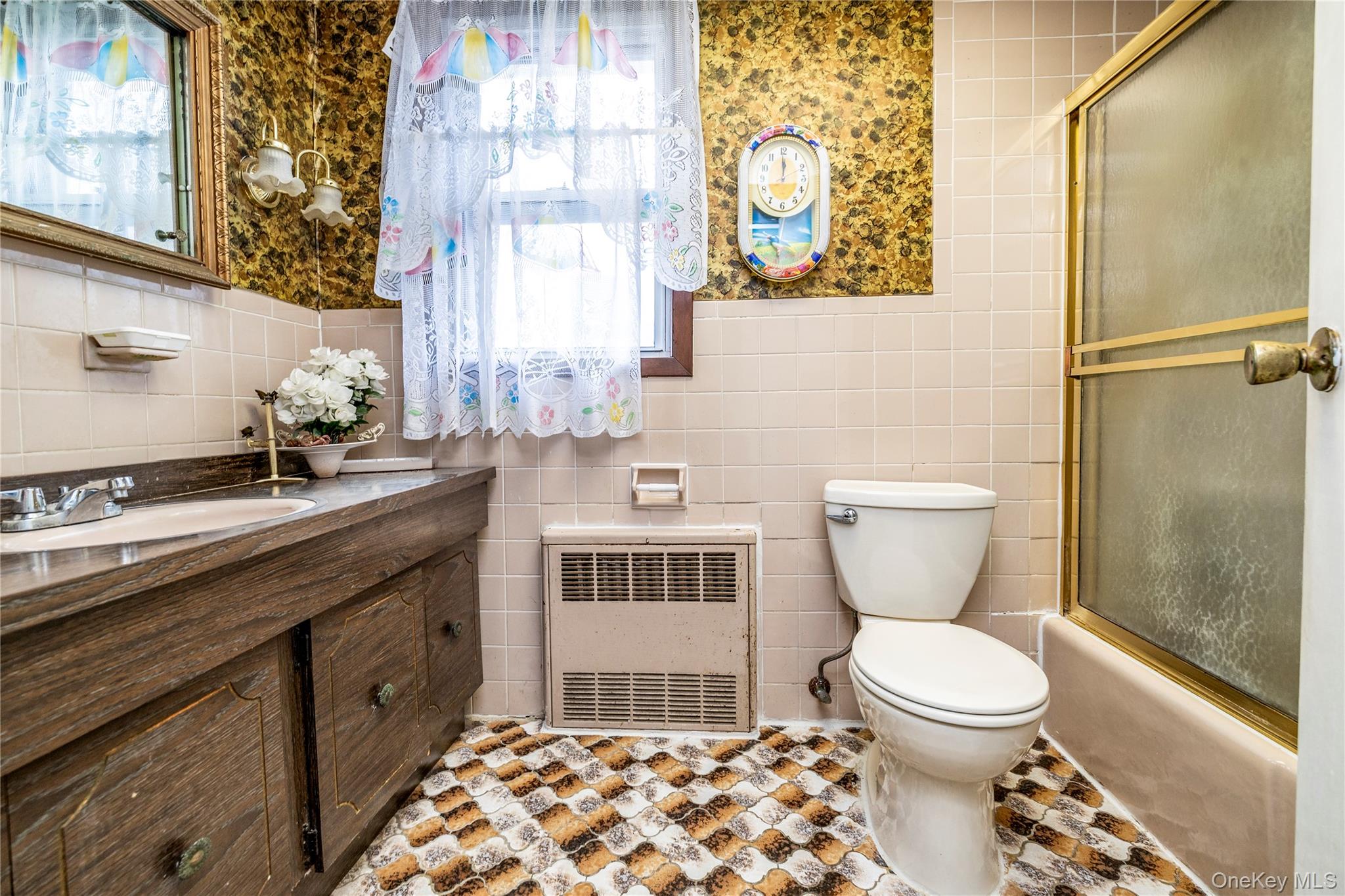 #15 photo, 21 Washington Avenue, নাসাউ কাউন্টি Lynbrook , NY 11563