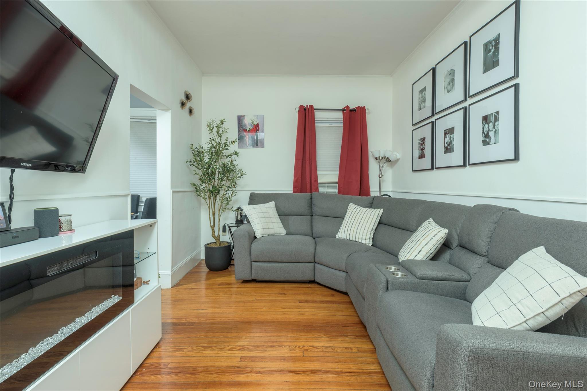 #16 photo, 1060 Midland Street, Uniondale , NY 11553